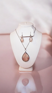 Rose quartz necklace and earring set